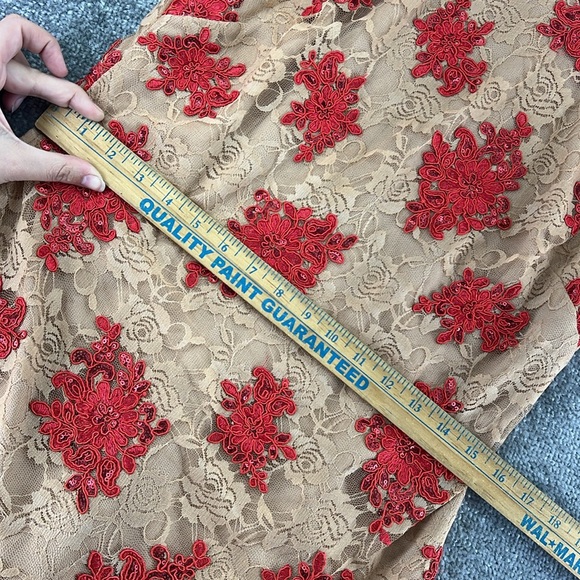 Dress The Population 3/4 Long Sleeve Above Knee Mini Dress Tan Red Lace Womens M - Picture 11 of 12